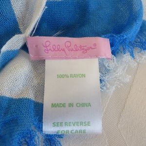Lilly Pulitzer Accessories - Lilly Pulitzer White & Blue 100% Rayon Scarf Lilly Pulitzer Accessories - Lilly Pulitzer White & Blue 100% Rayon Scarf